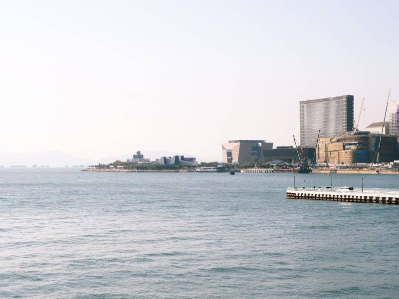 海滨城市天际线图片