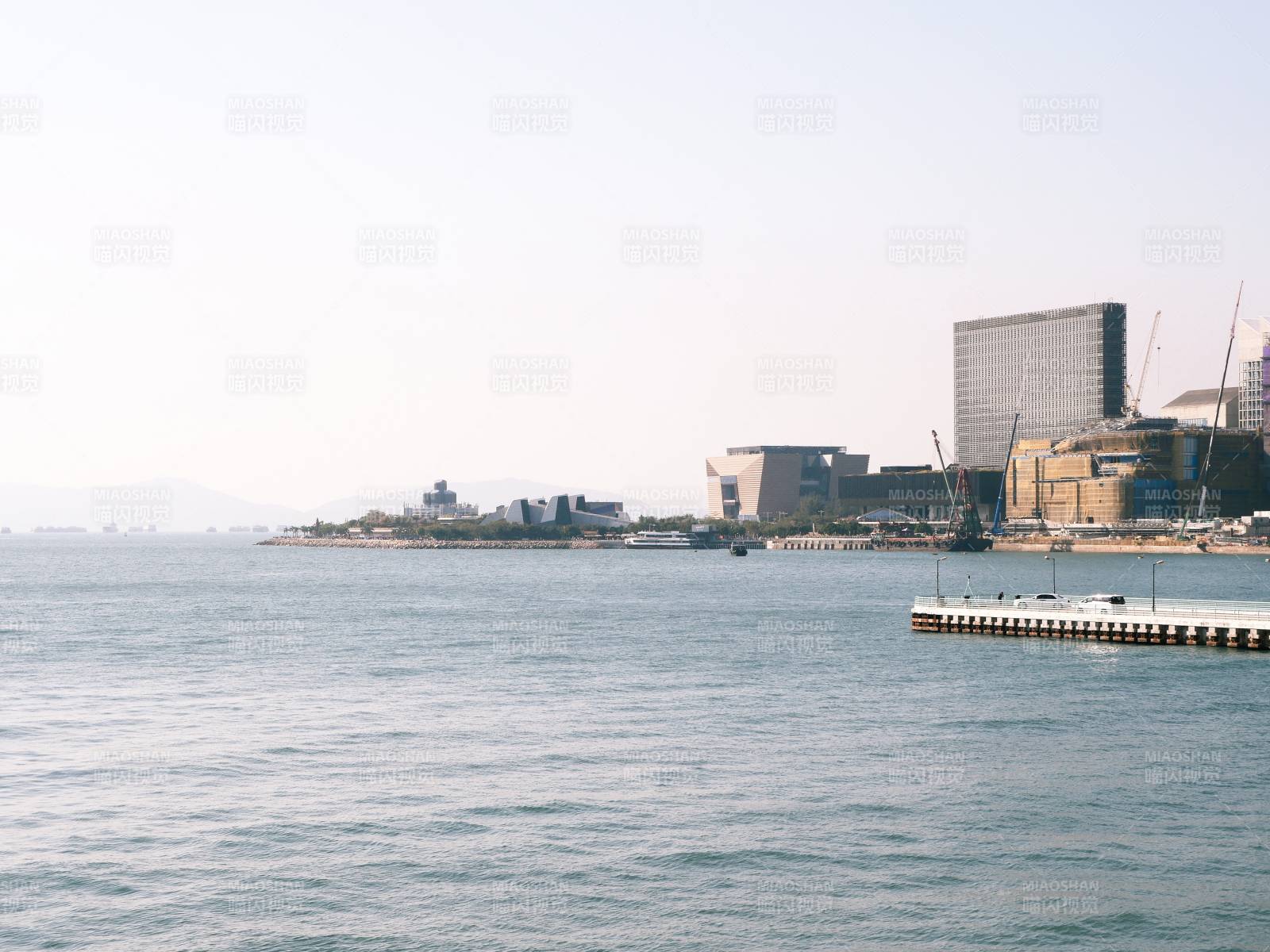 海滨城市天际线图片