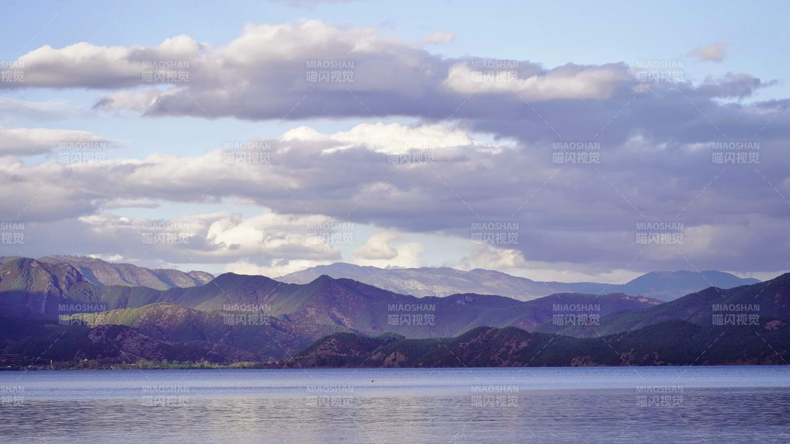 湖光山色云影天光图片