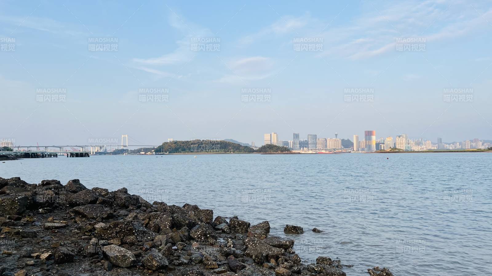 厦门海滨城市远景图图片