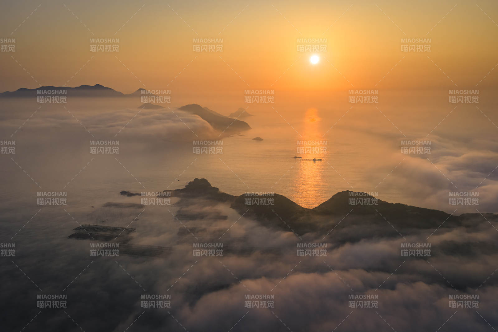 云海日出 山峦隐现图片