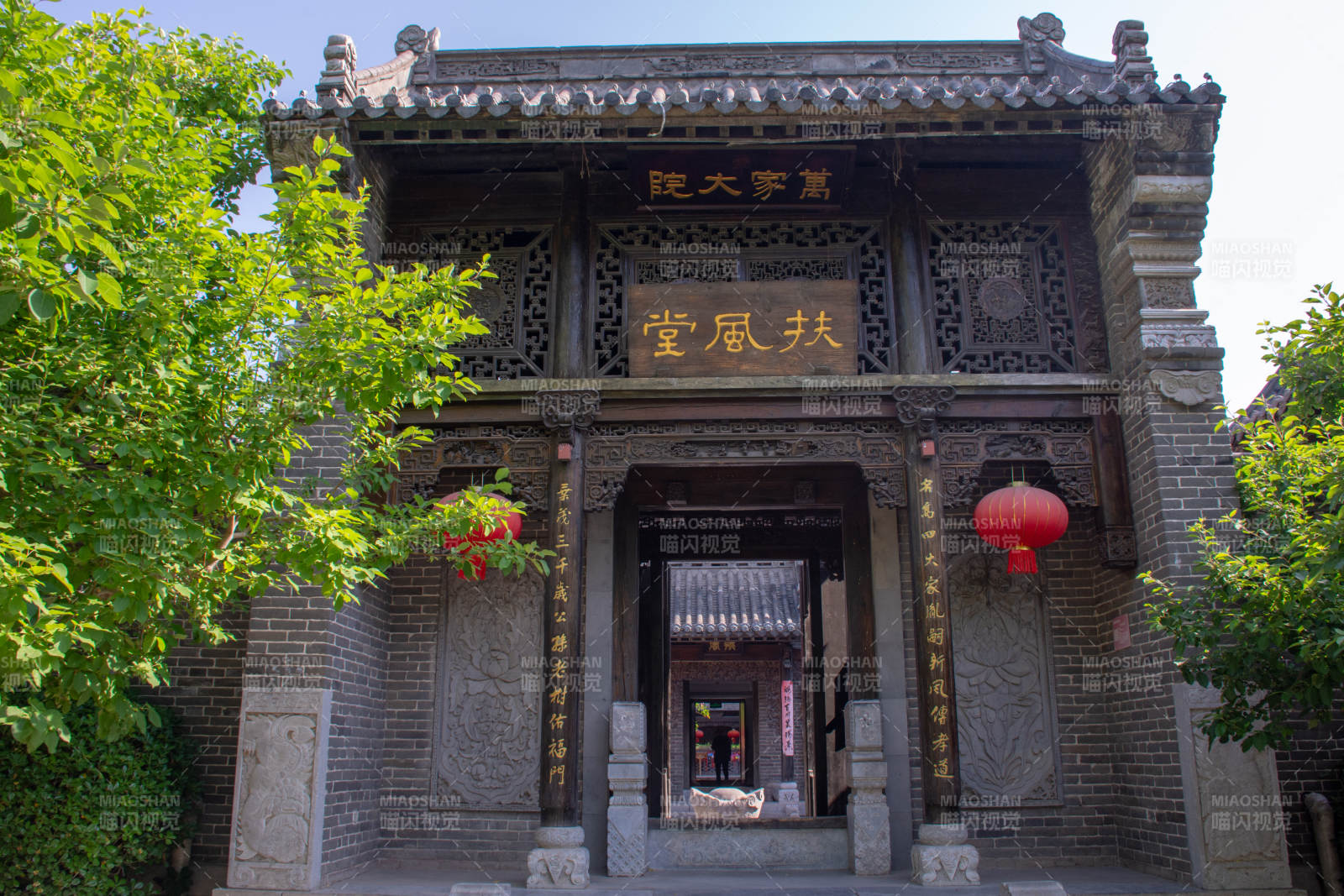 台儿庄古城扶风堂古建筑门楼图片