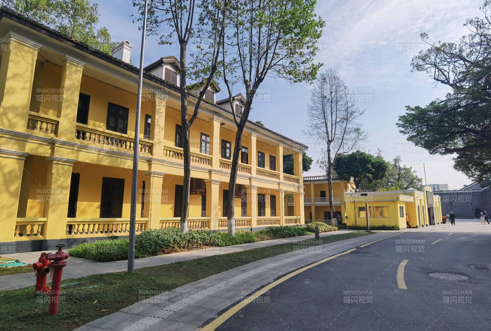 黄埔军校 黄楼绿荫静巷景图片