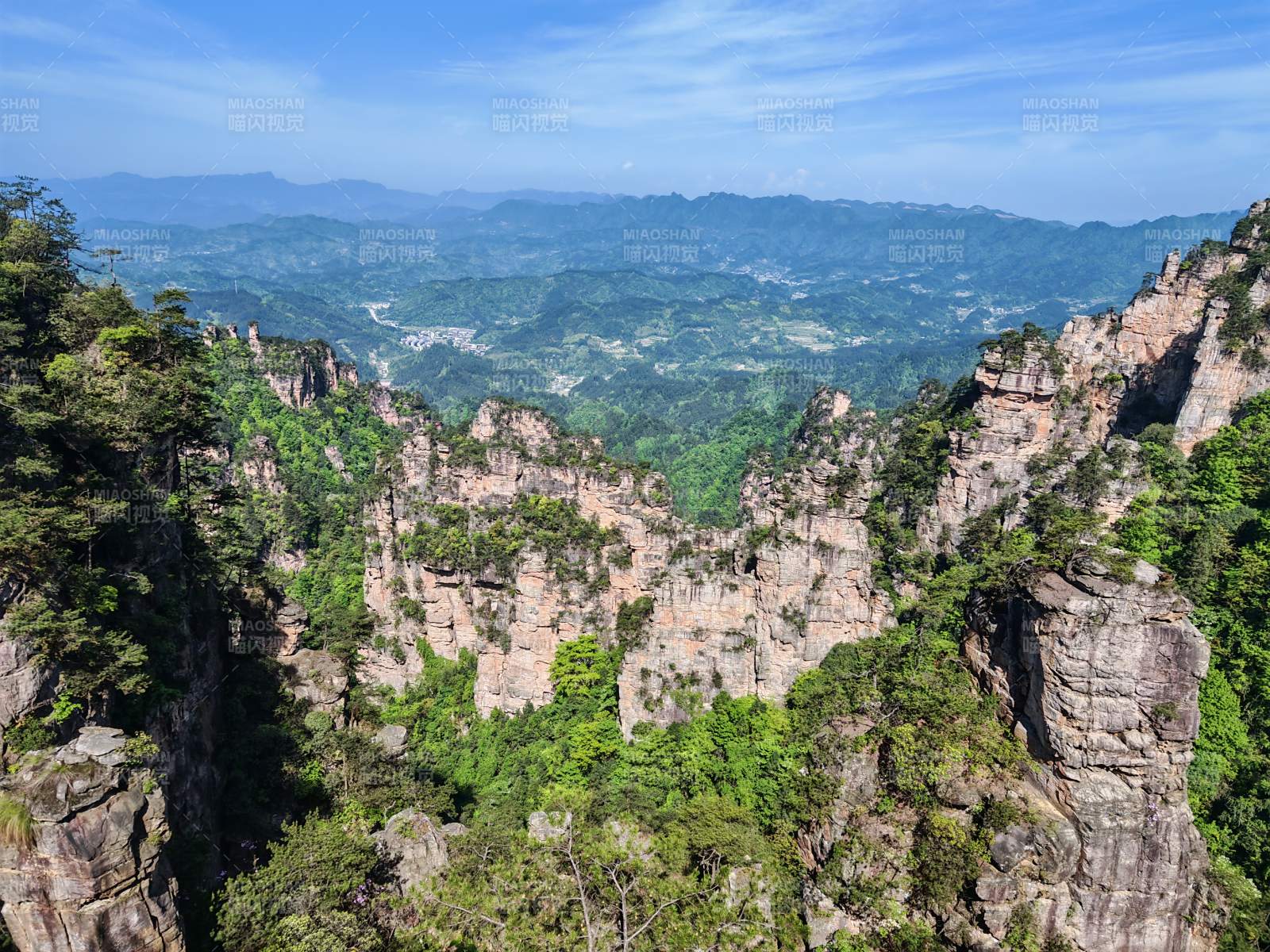 张家界奇峰翠谷风光图片