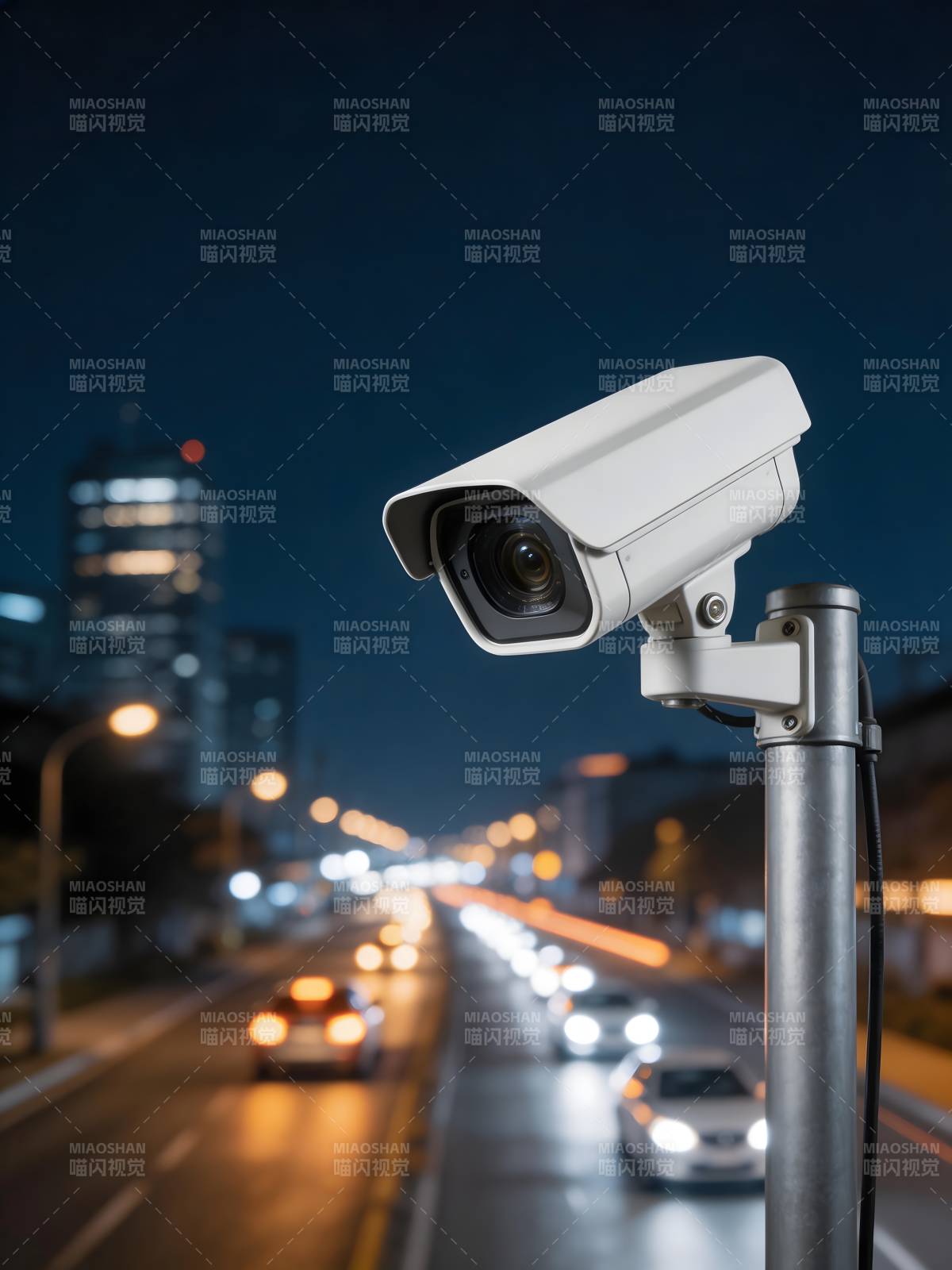 夜路监控 守护城市安全图片