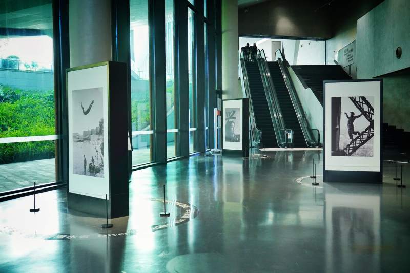 现代艺术展厅内景。图片