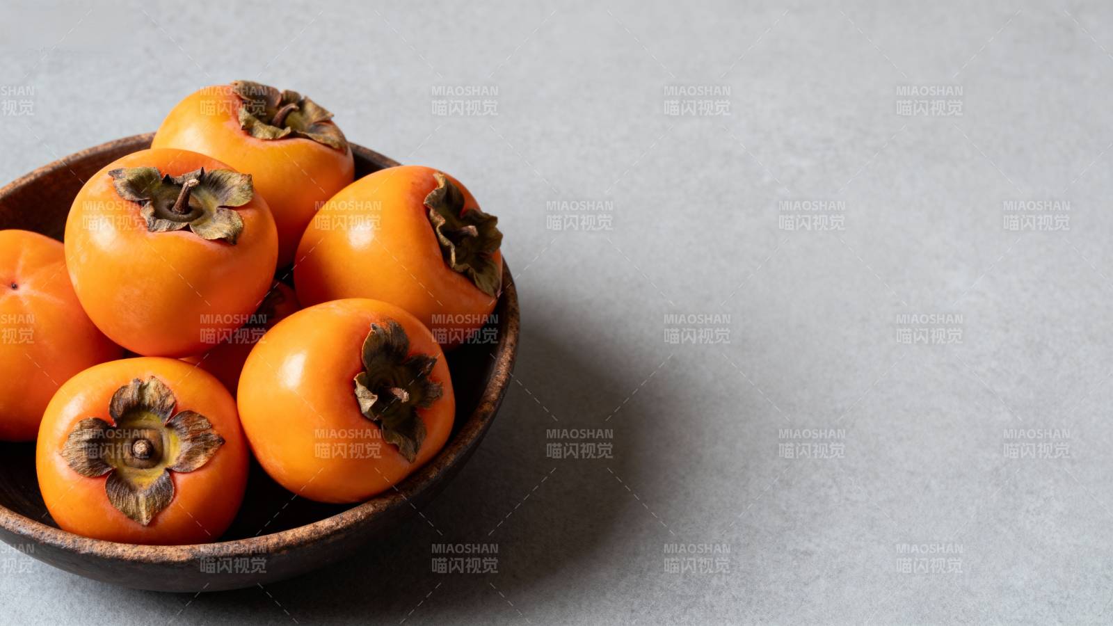 柿果满碗 秋色诱人图片