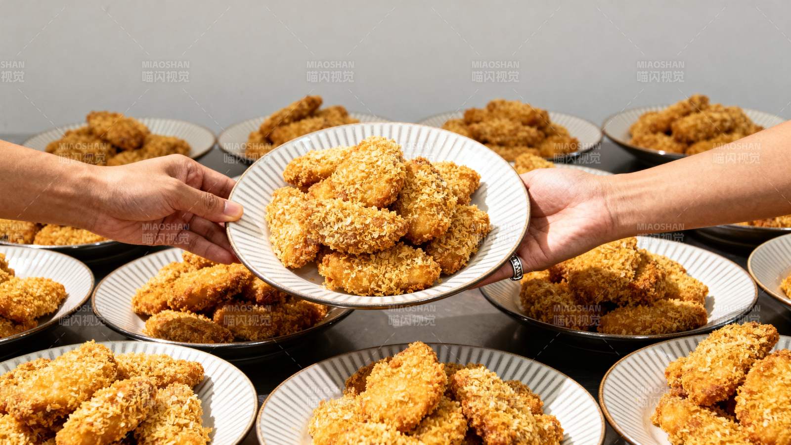 共享炸鸡盛宴图片