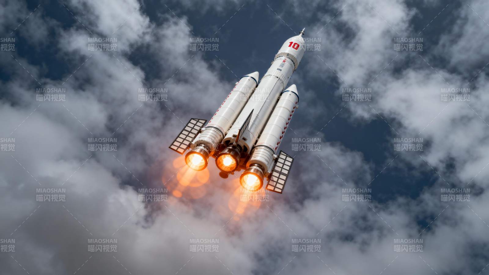 火箭升空 烈焰破云图片