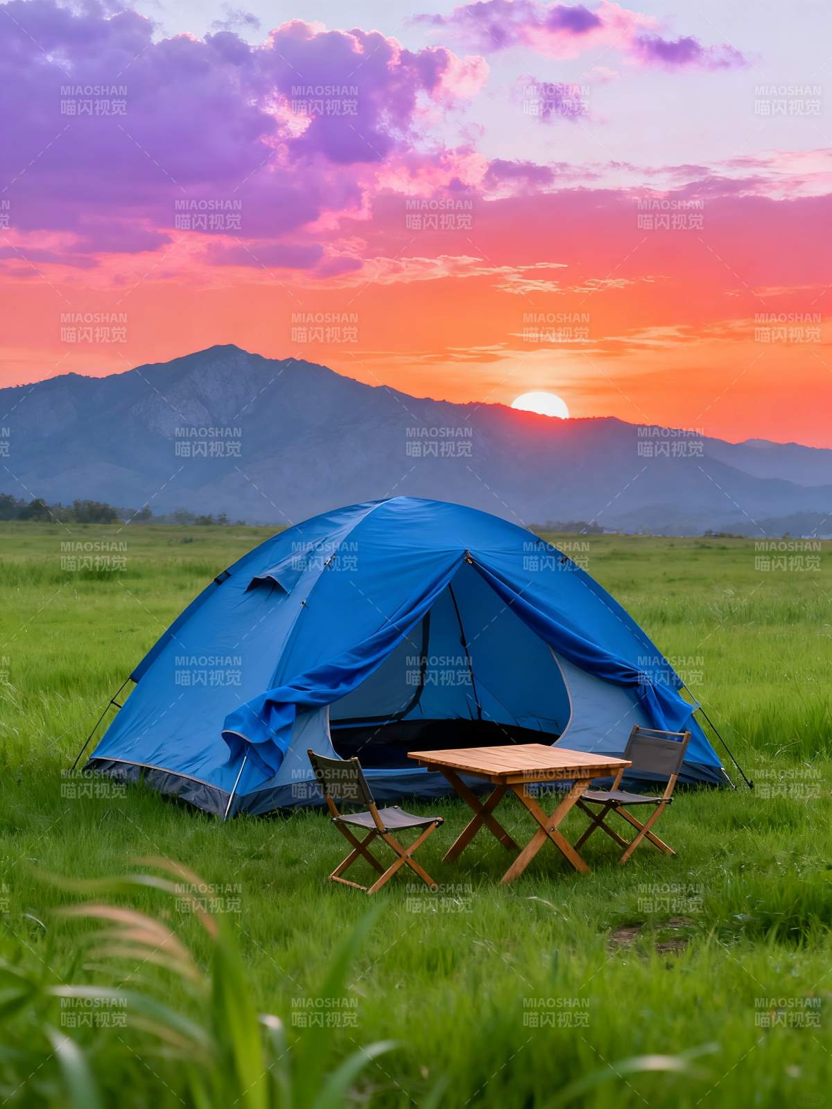 夕阳帐篷 山野露营时光图片