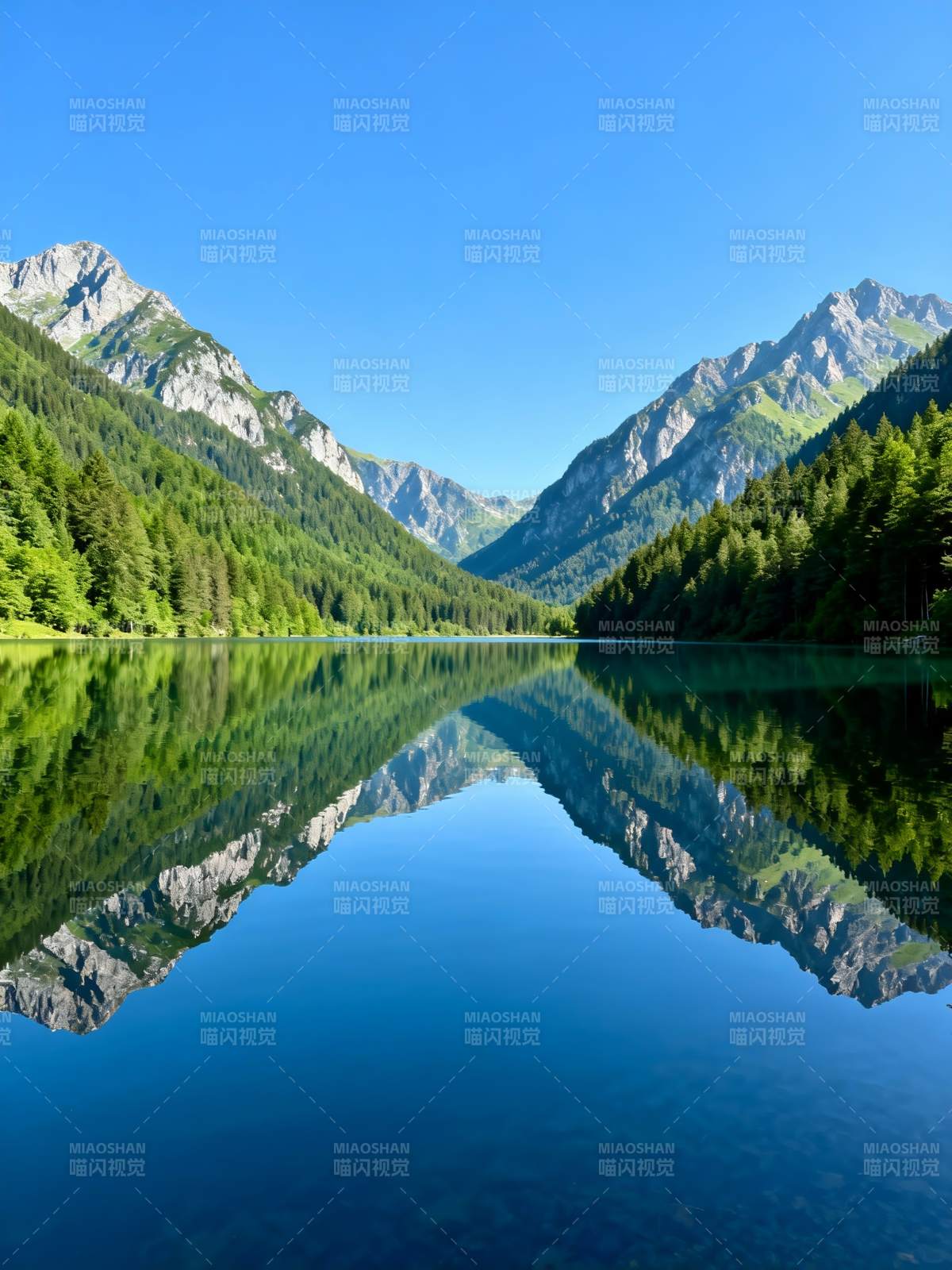 湖光山色 镜像天成图片