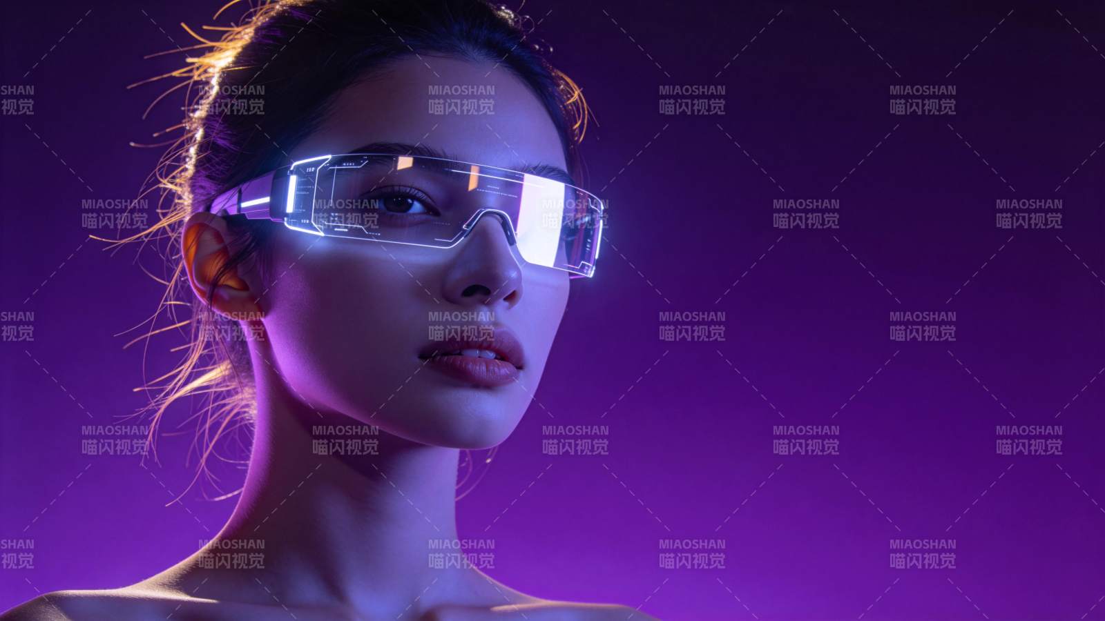 佩戴发光智能眼镜的女性特写图片