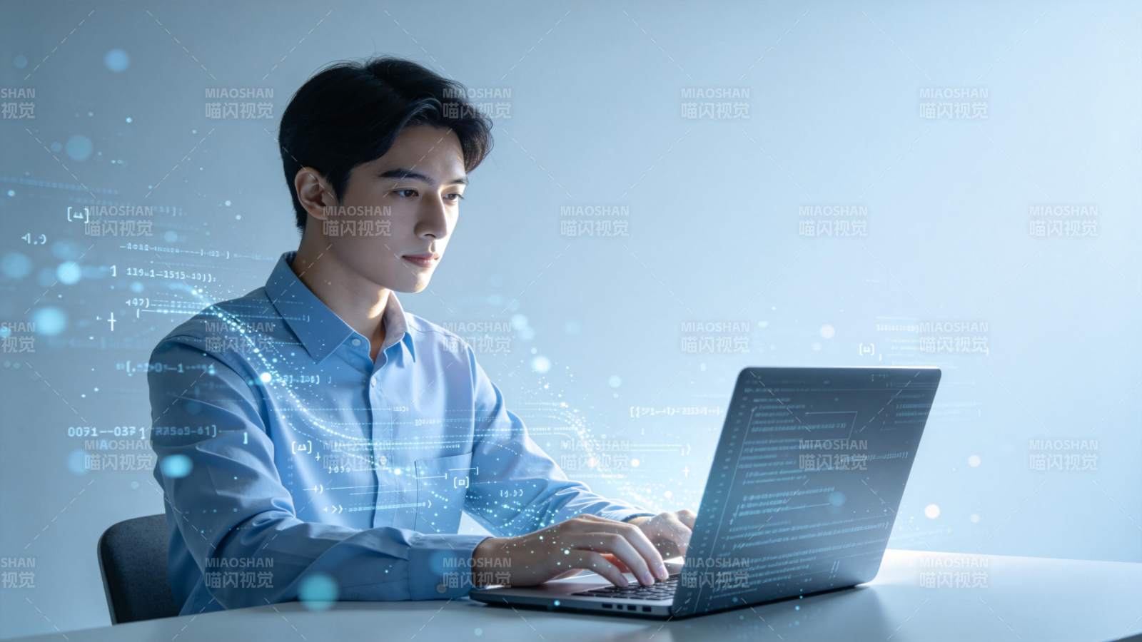 青年程序员专注 coding图片