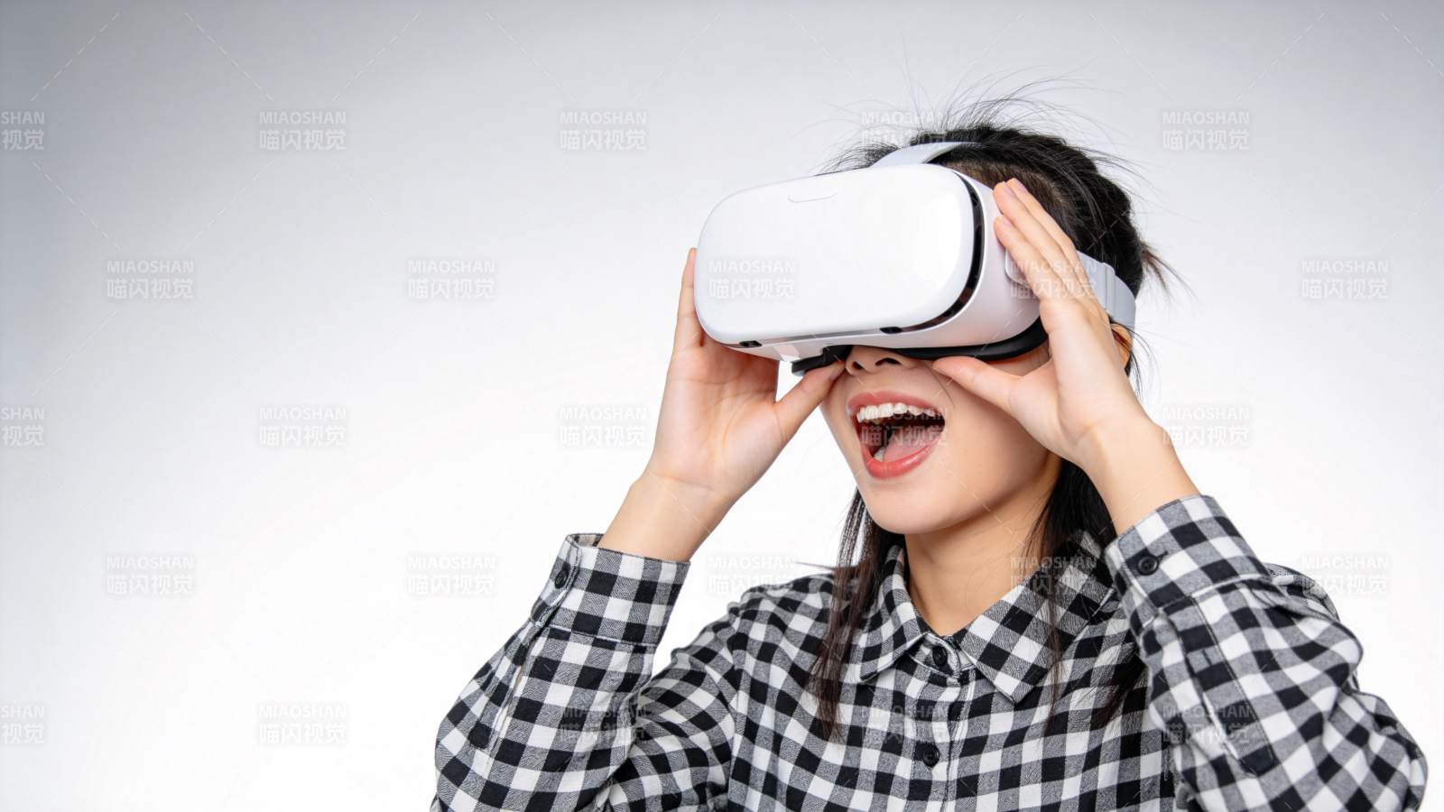 VR体验惊喜瞬间图片