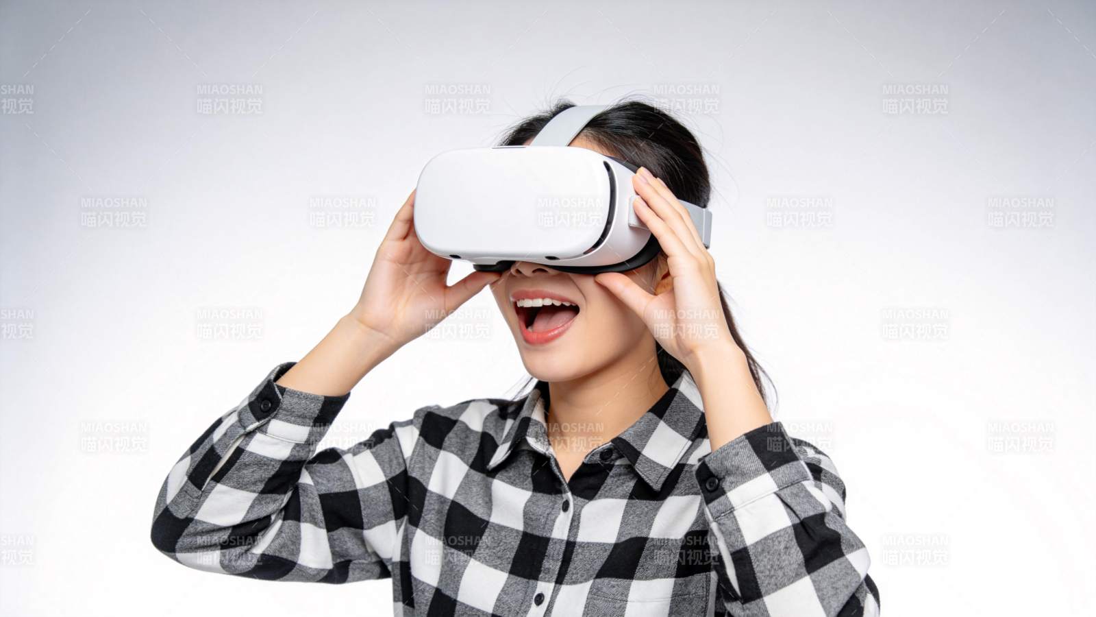 VR体验惊喜瞬间图片