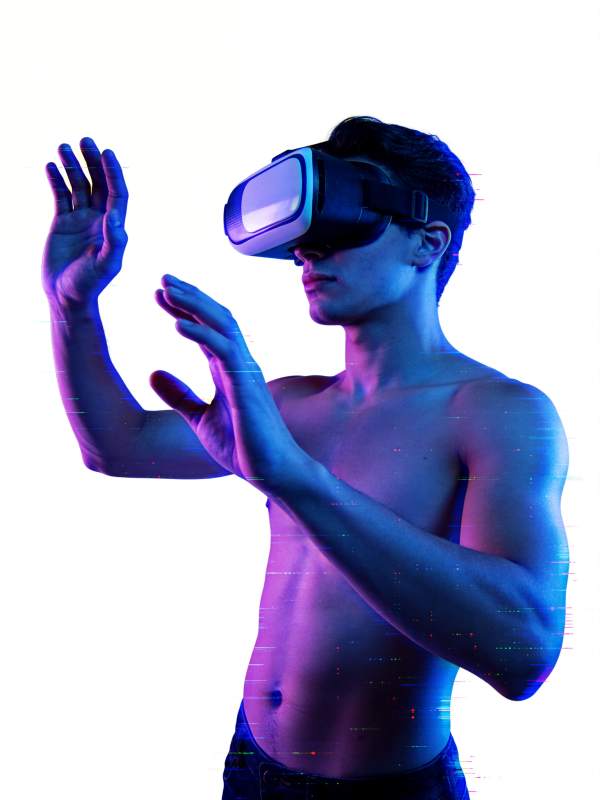 VR沉浸体验 未来触手可及图片