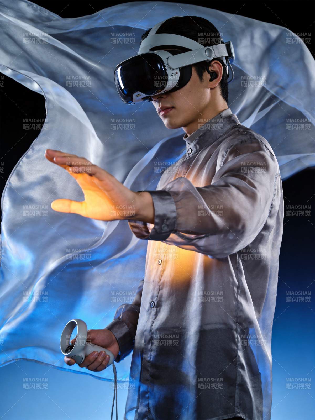 VR沉浸体验 虚实交融图片