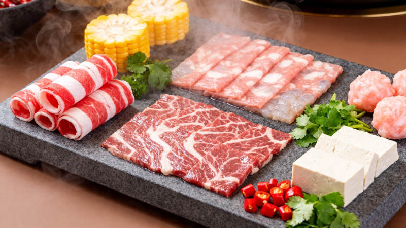 火锅食材拼盘 热气腾腾图片