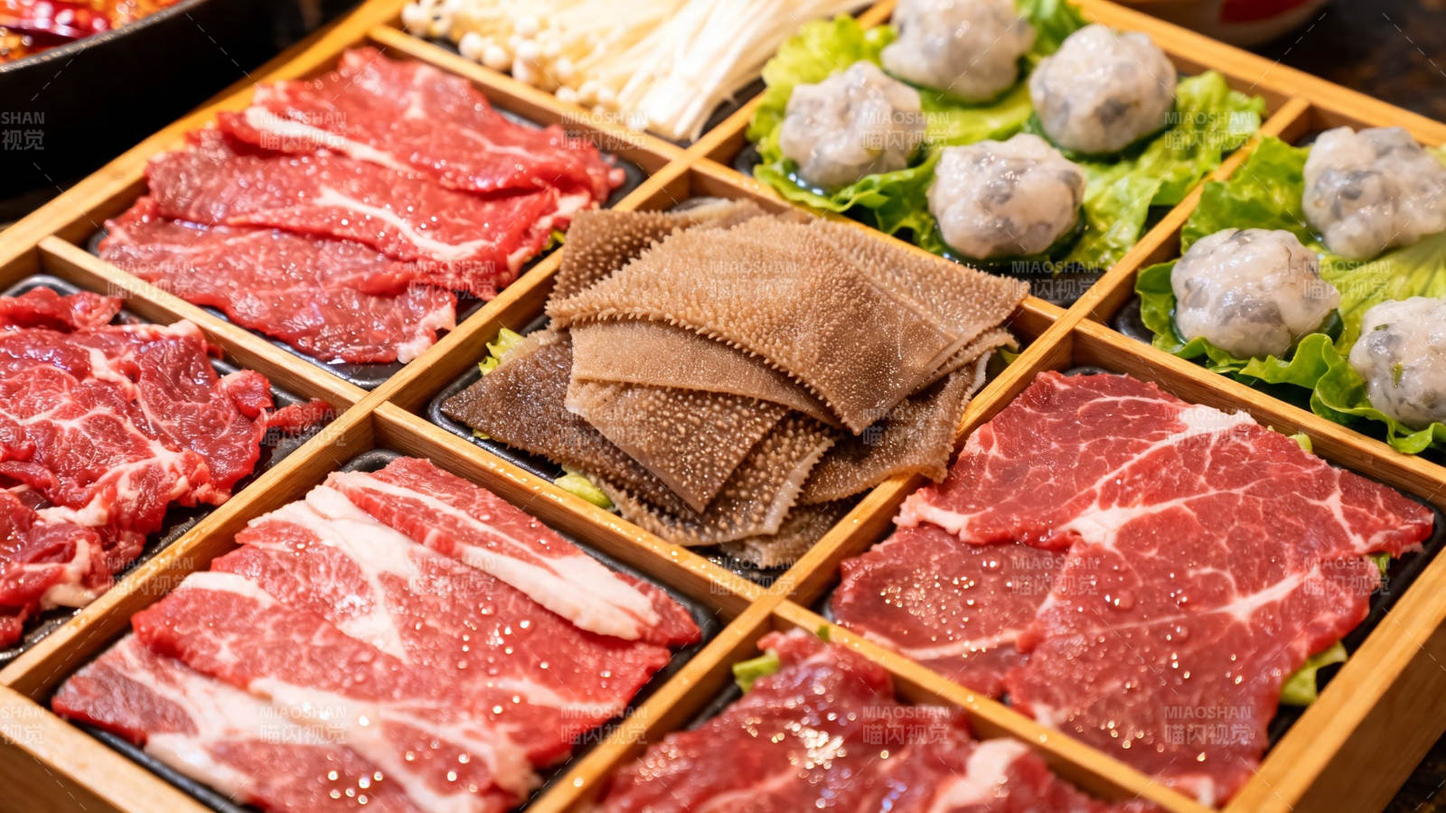 火锅食材拼盘 丰富诱人图片