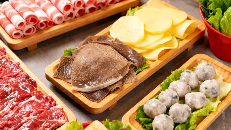 火锅食材拼盘 丰盛诱人图片