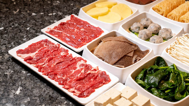 火锅食材拼盘 丰富多样图片