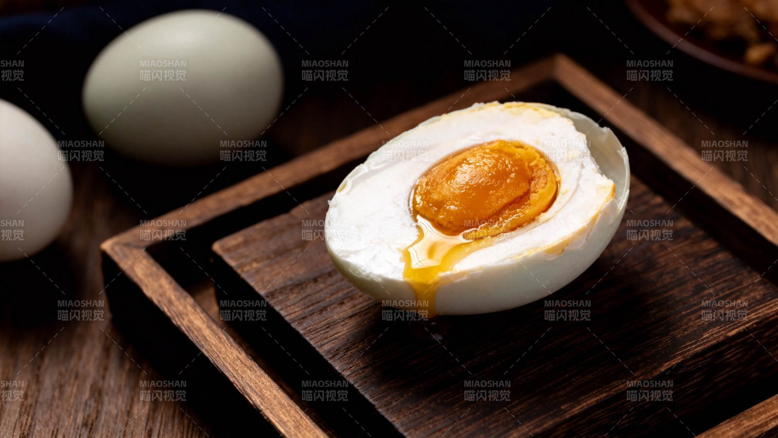 流心咸蛋黄 诱人美味图片