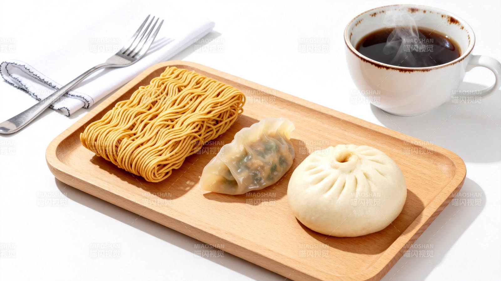 中式早餐 面饺包配咖啡图片