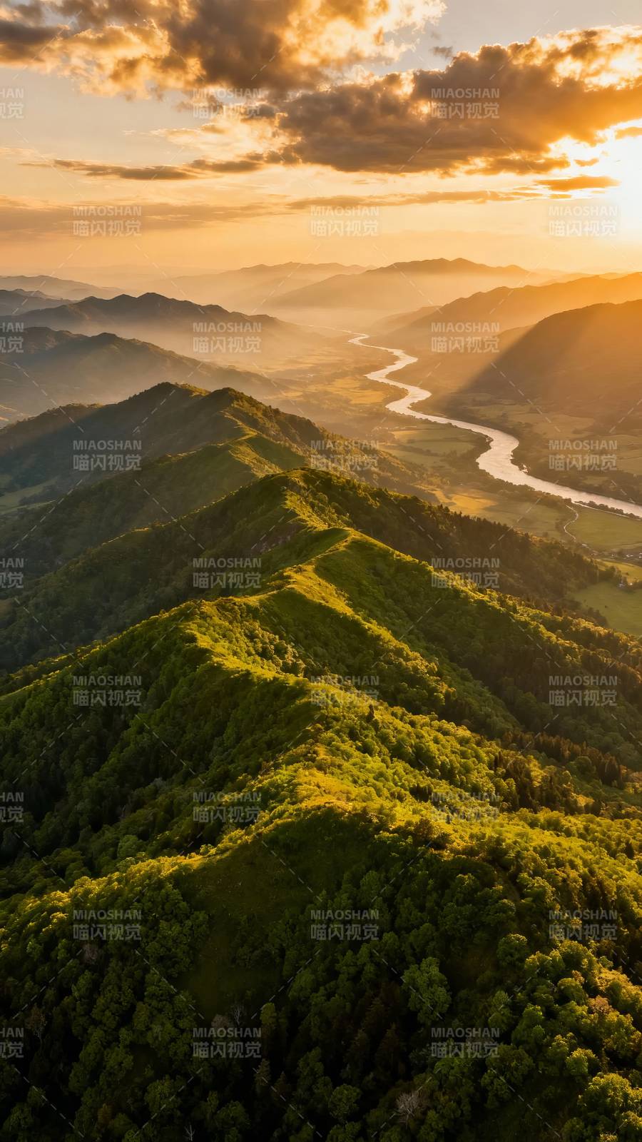 夕阳山河 金辉万里图片
