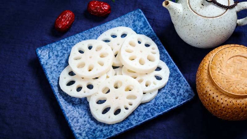 莲藕片配红枣茶点图片