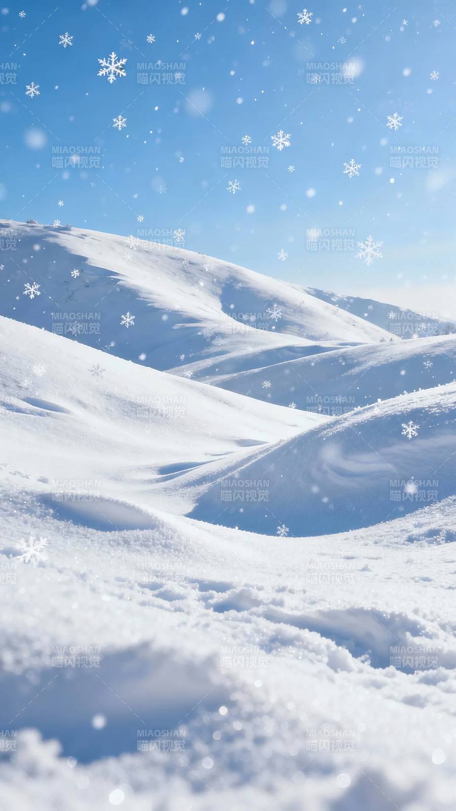 雪落山峦 静谧冬日画卷图片