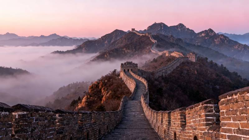 长城云海日出壮景图片