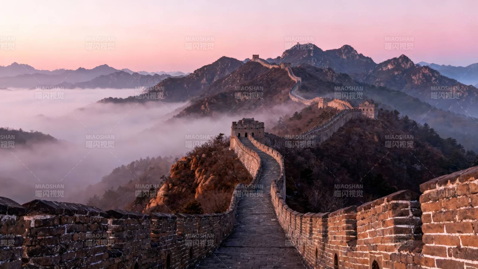 长城云海日出壮景图片