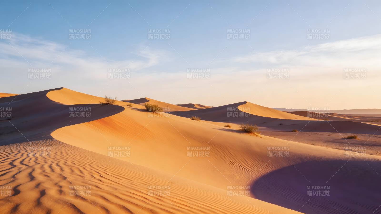 沙漠晨曦 沙丘如画图片