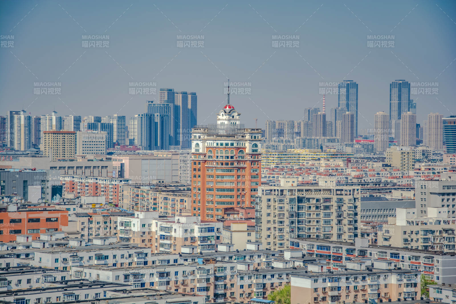 城市天际线 高楼林立景图片