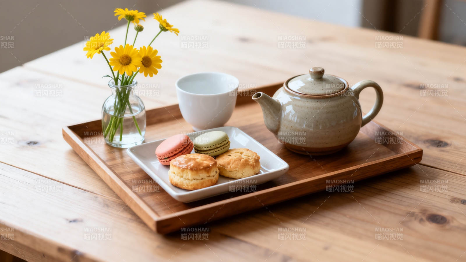 木桌茶点 花伴午后时光图片