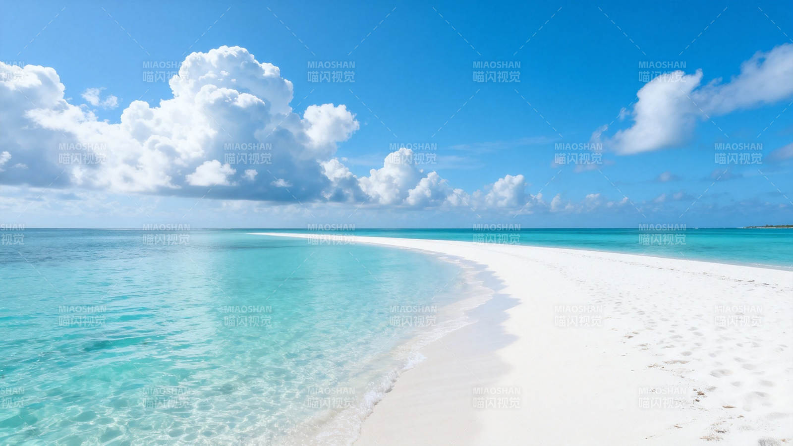 碧海白沙 云影悠悠图片