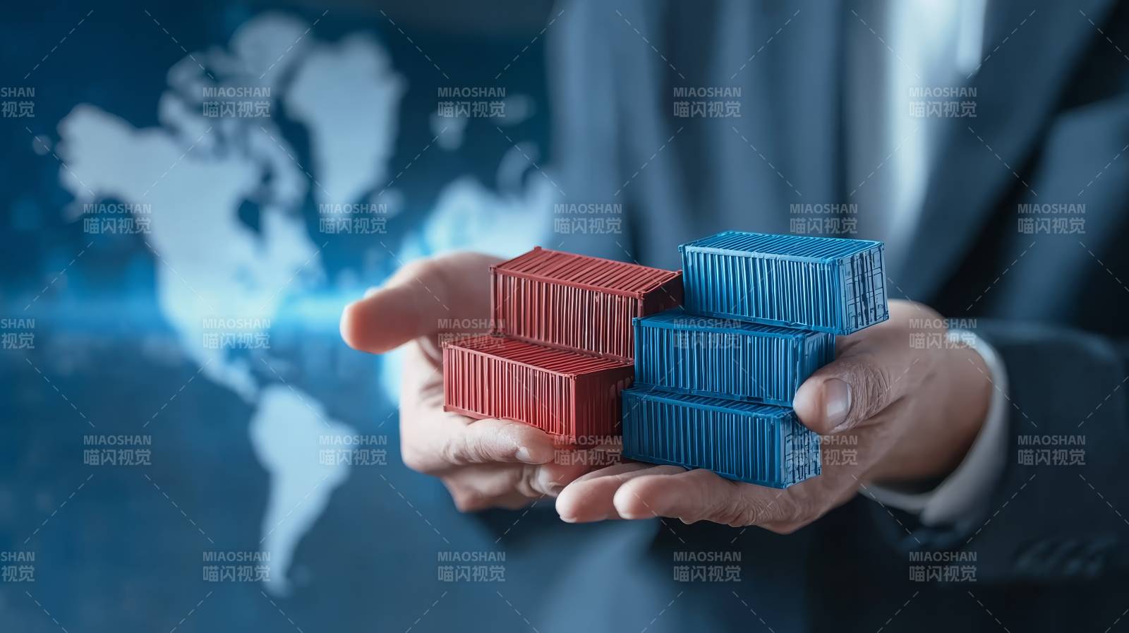 全球贸易 手握集装箱图片