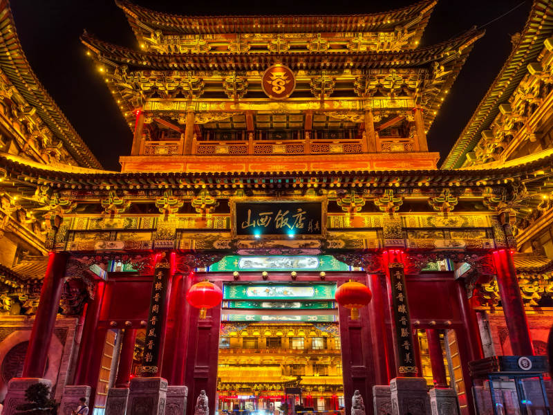 夜景辉煌古楼阁图片