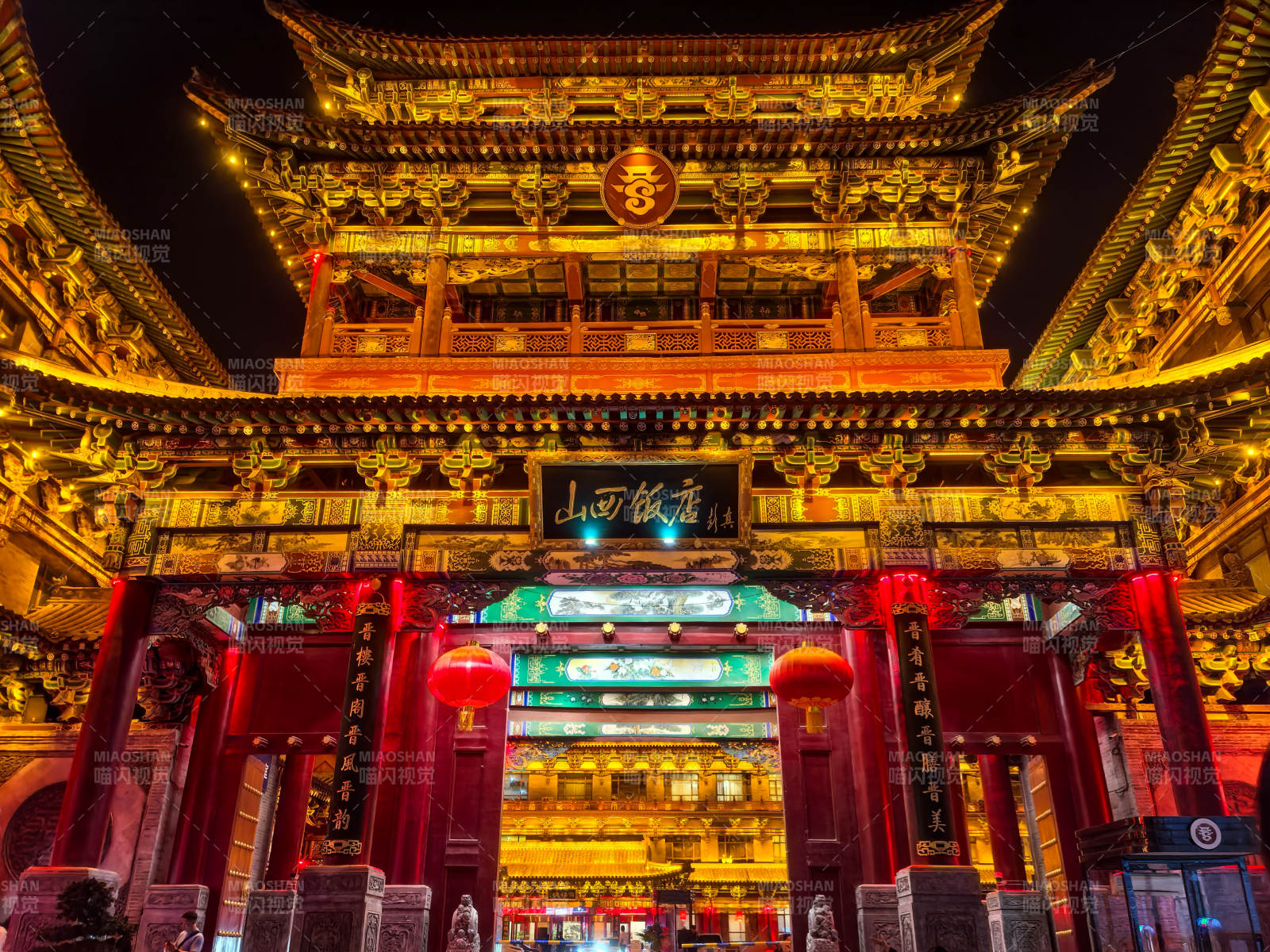 夜景辉煌古楼阁图片