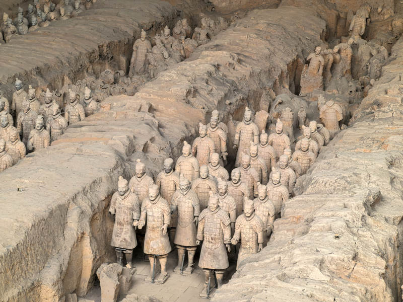 兵马俑坑实景图片