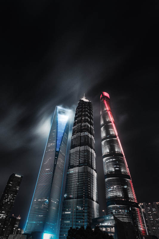 上海三件套夜景璀璨夺目图片