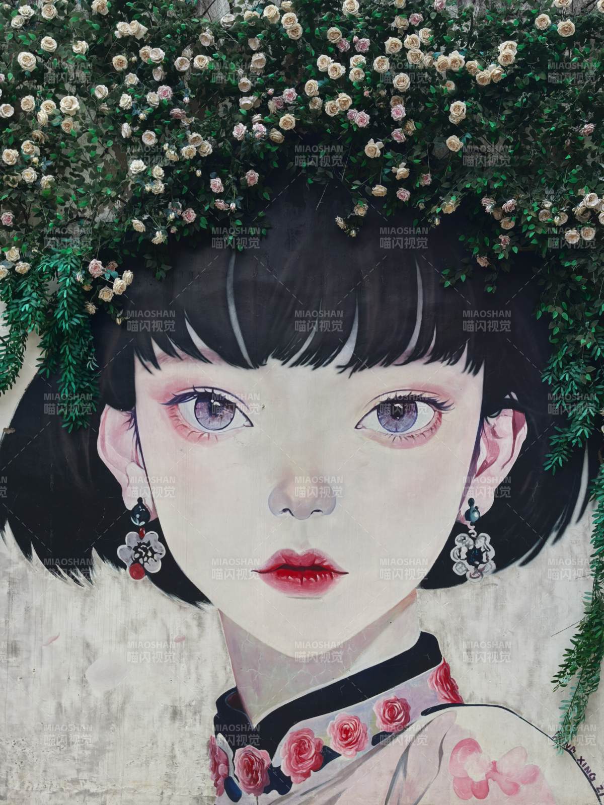 花冠少女 眸含春水图片