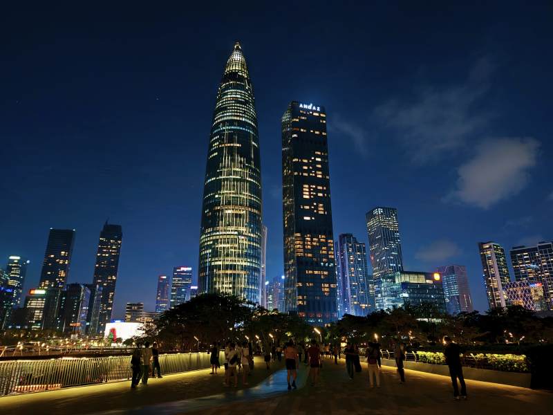 夜景摩天楼群 灯火辉煌图片