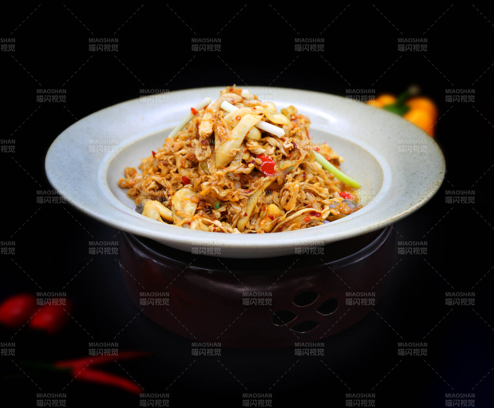香辣炒面 热锅现做图片