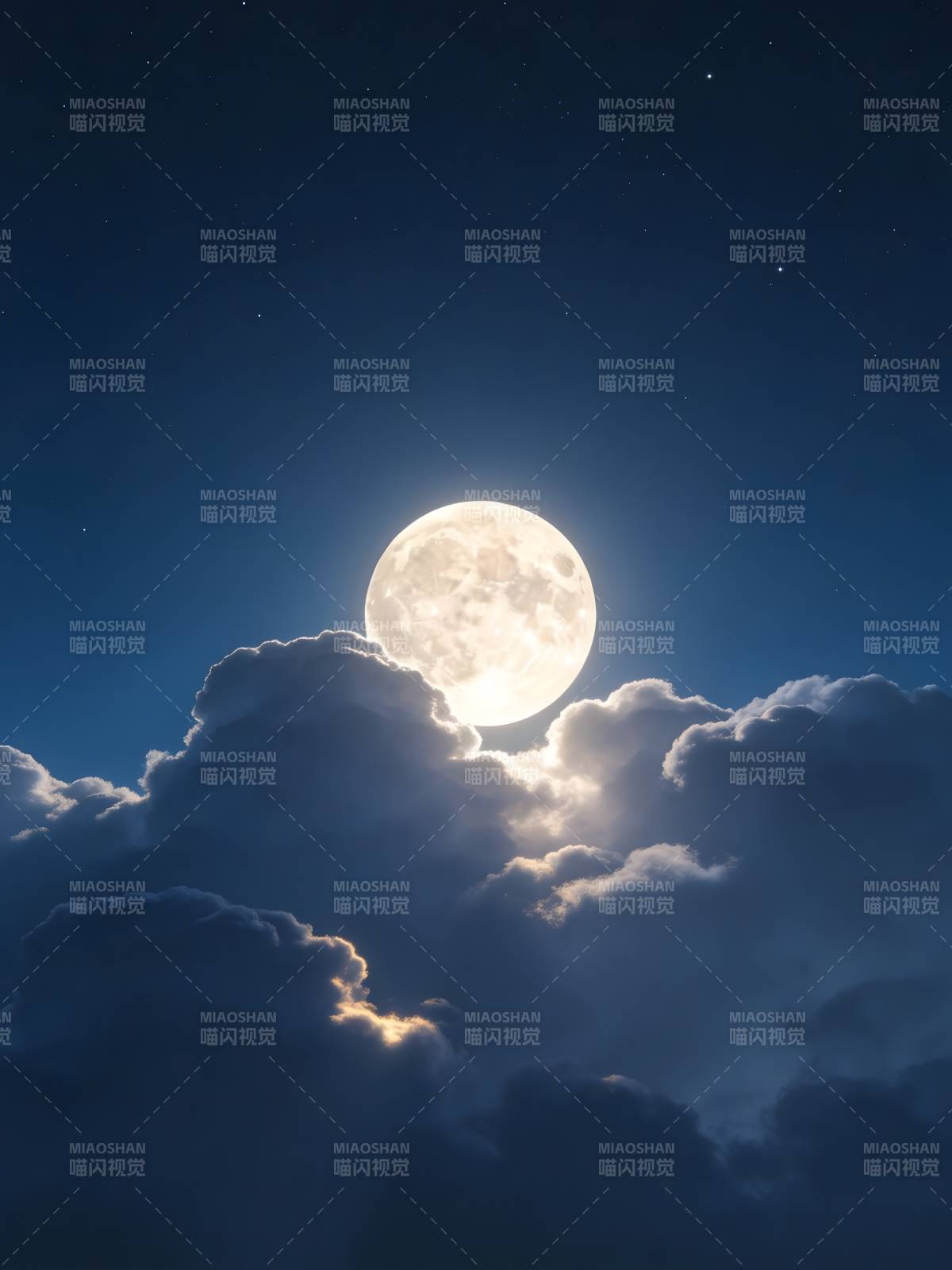 月穿云海 星夜静谧图片