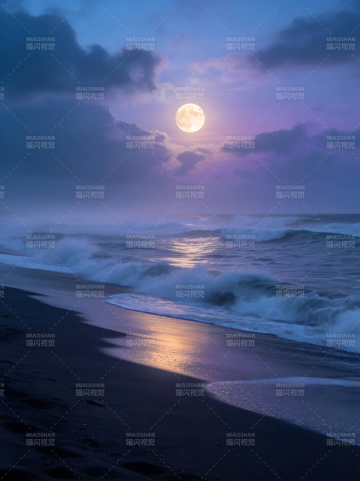 月照海浪 紫霞映沙滩图片