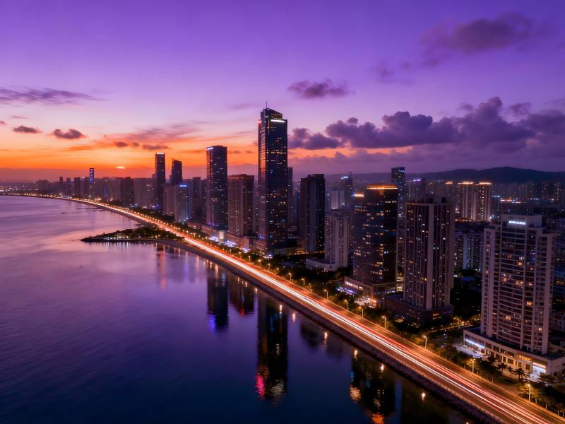 紫霞映城 海滨夜景如画图片