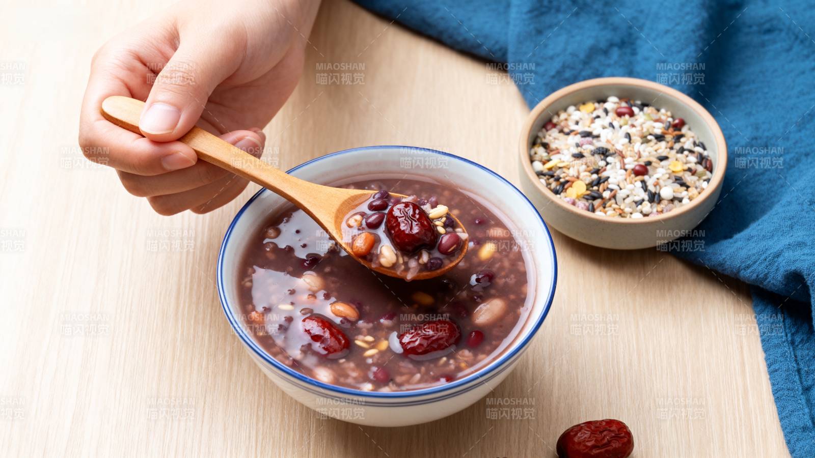 红枣杂粮粥 暖胃又养生图片