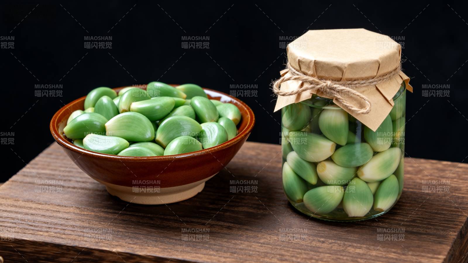 腊八蒜 翠绿诱人 家常美味图片