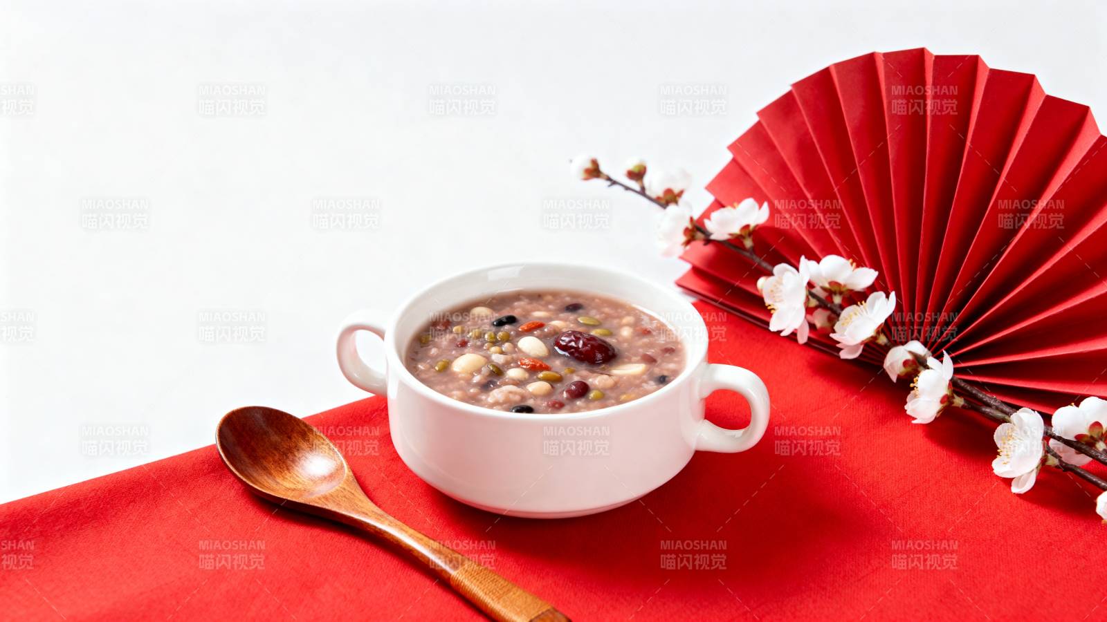 红扇伴粥 年味暖心图片